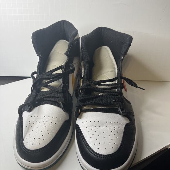 Nike Air Jordan 1 Black White Mid Alternate Swoosh Red Yellow SZ 8.5 BQ6472-063 - Picture 2 of 10